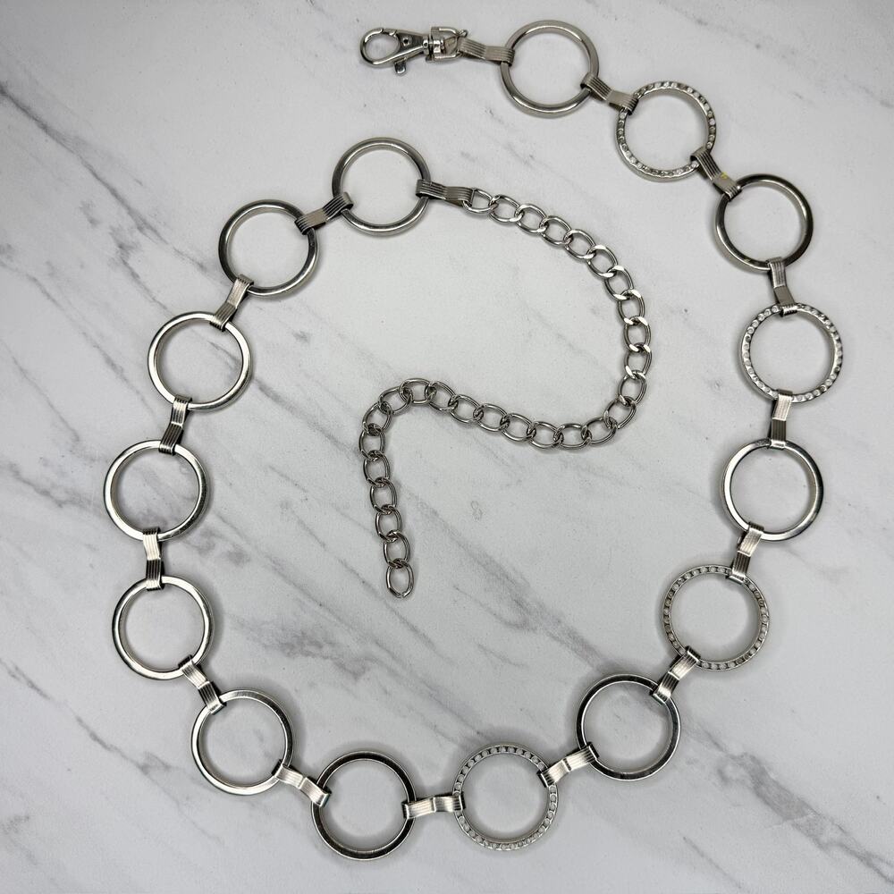 New York & Company Rhinestone Silver Tone Circle Ring Chain Belt One Size (OS) ✨